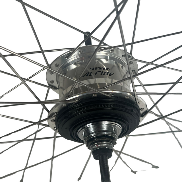 28 inch achterwiel met zilvere Shimano Alfine 11 naaf | SG-S-7001-11 | Schijfrem