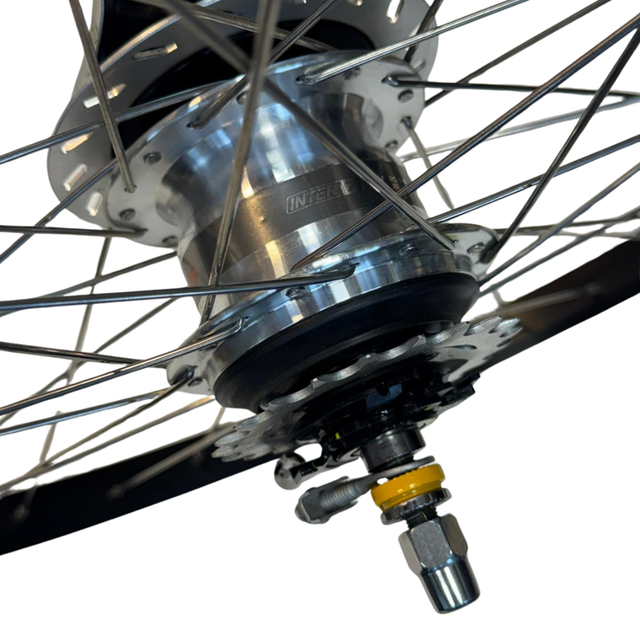 26 inch achterwiel voor bakfiets | Shimano Nexus Inter 7 | SG-C3000-7R | Babboe | Compleet | Zwart